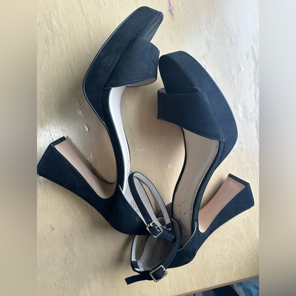 Jessica Simpson Black Platform Heels - Picture 10 of 15